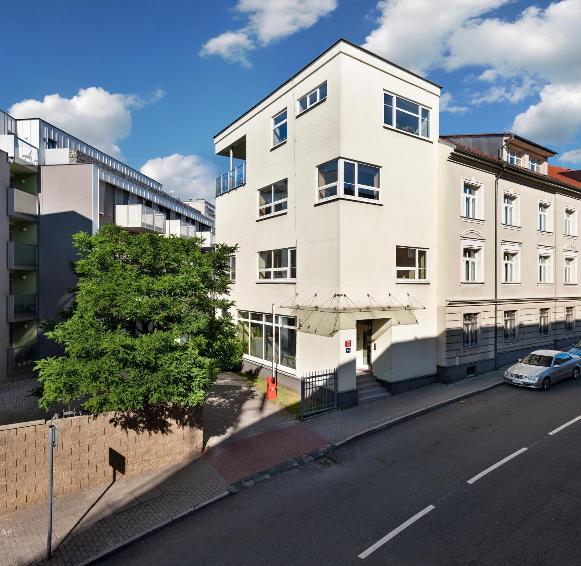 Veleslavin Apartments プラハ エクステリア 写真