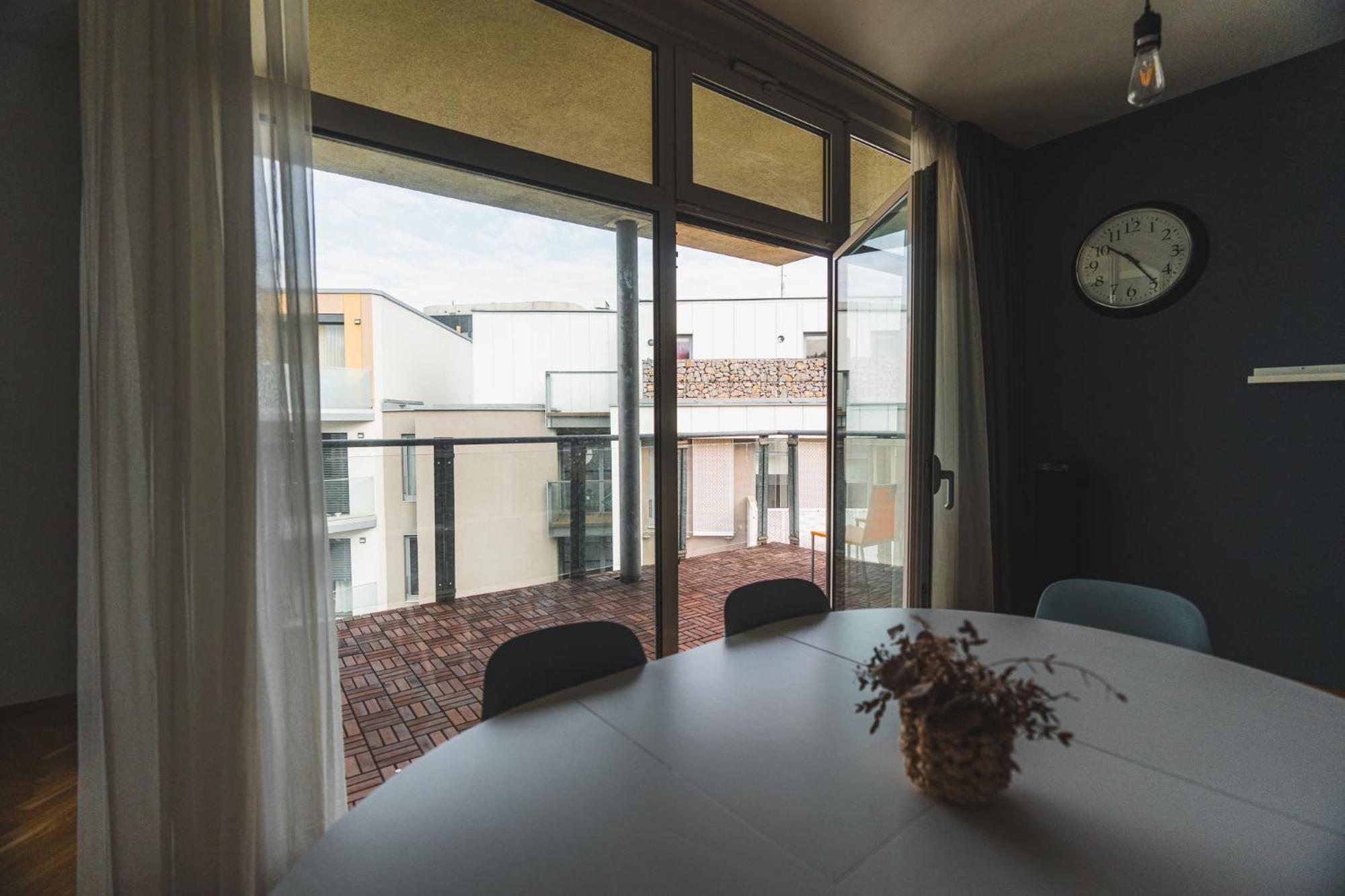 Veleslavin Apartments プラハ エクステリア 写真