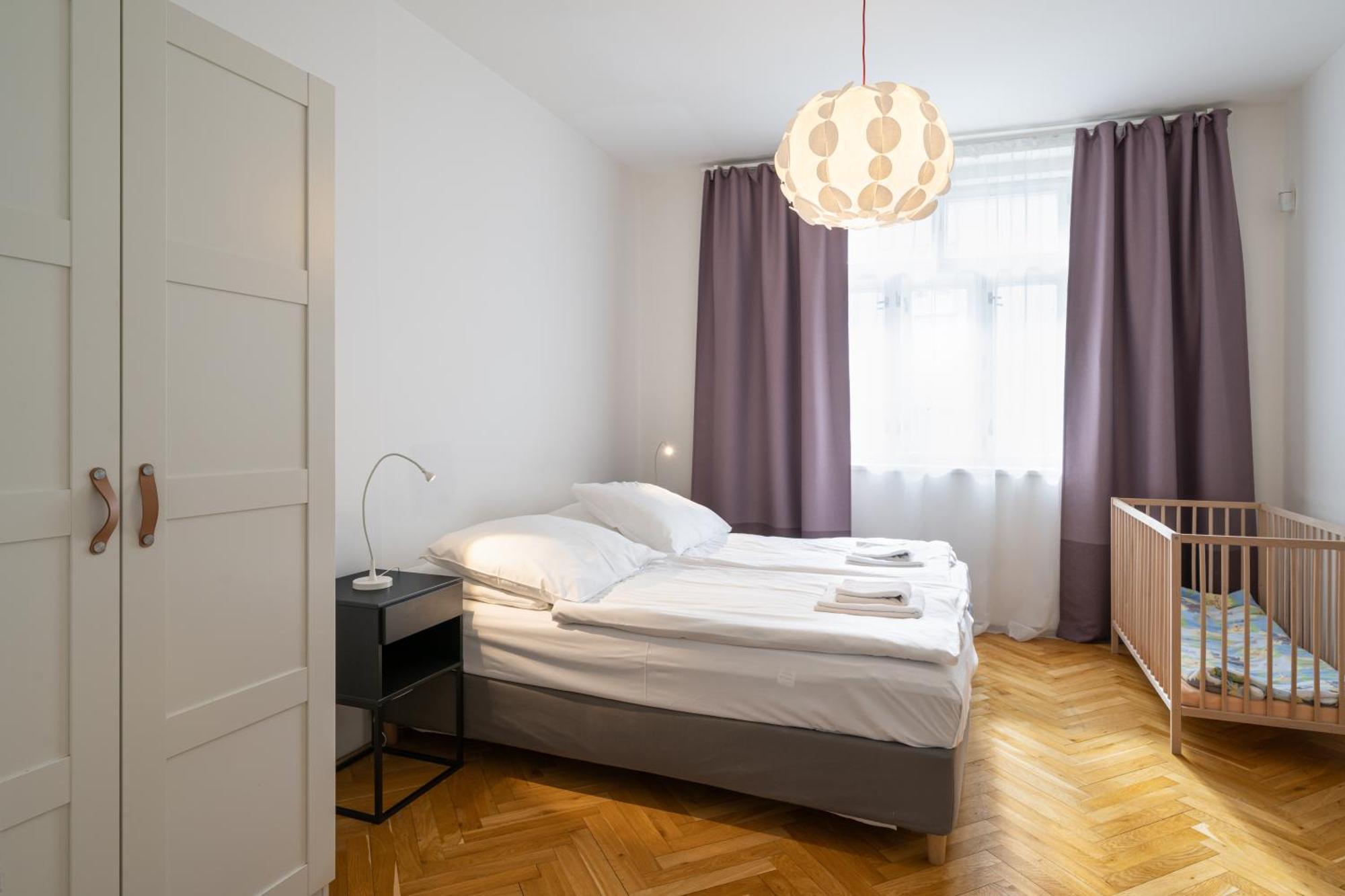 Veleslavin Apartments プラハ エクステリア 写真