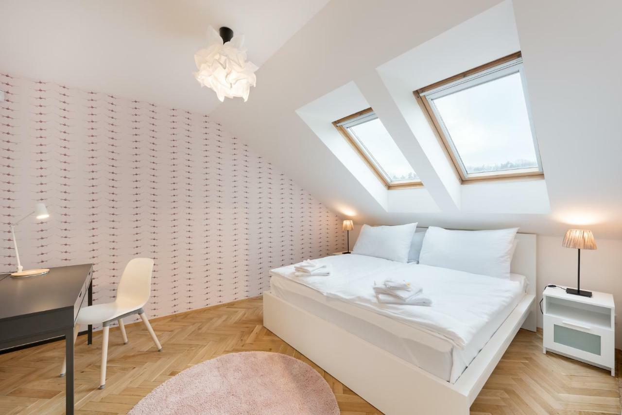 Veleslavin Apartments プラハ エクステリア 写真
